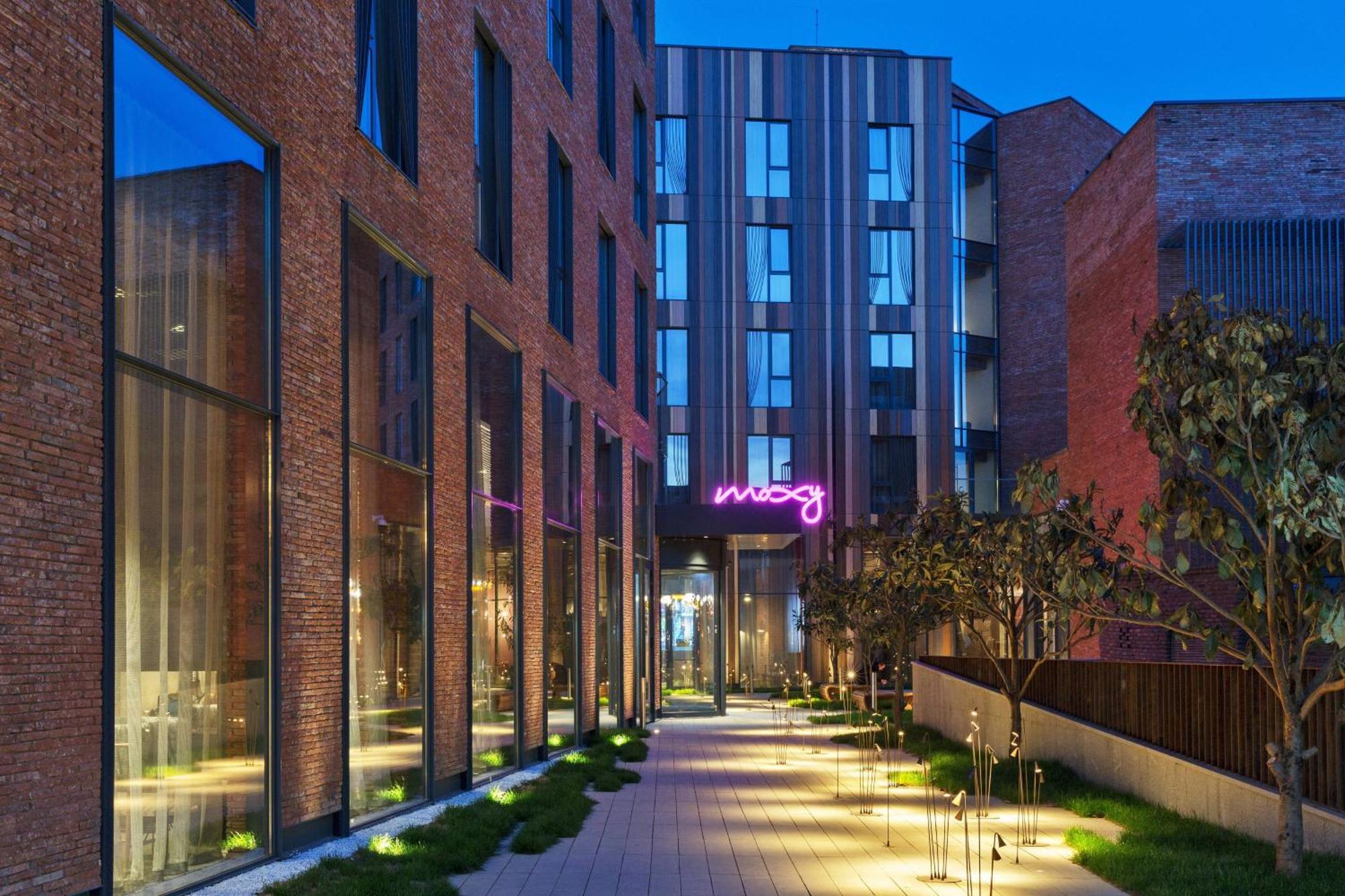 Moxy Tbilisi Hotel Exterior photo